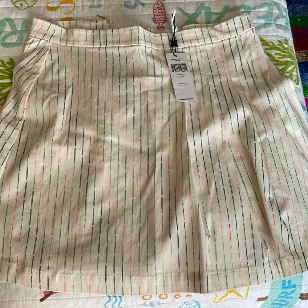 Cutest nwt bcbg skirt!